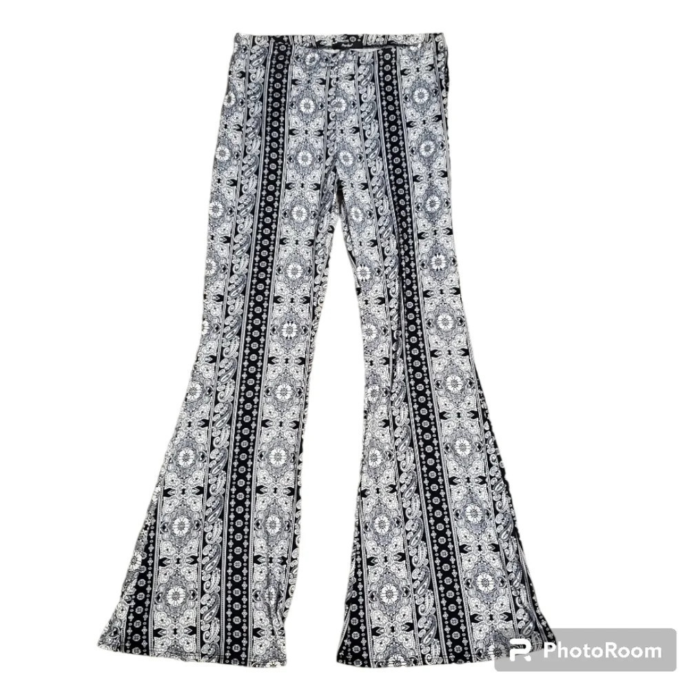 NWT Papaya Women's Paisley Flare Leg Bohemian Pants L